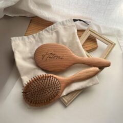 ナチュラルオーク パドルブラシ 【名入れ対応】【Drawstring bag 付き】