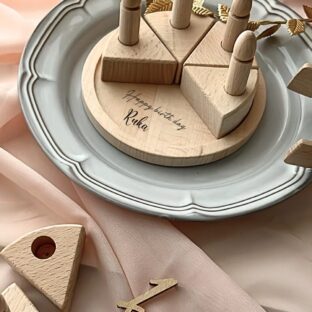 Wooden cake toy